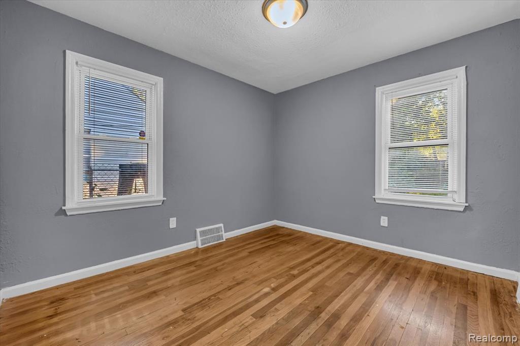 7766 Clayburn Street, Detroit, MI 48228 — Photo 10