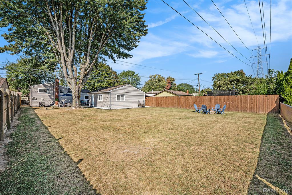 41222 Paign Drive, Sterling Heights, MI 48313 — Photo 28