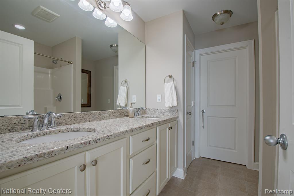 471 HOSTA, Howell, MI 48843 — Photo 20