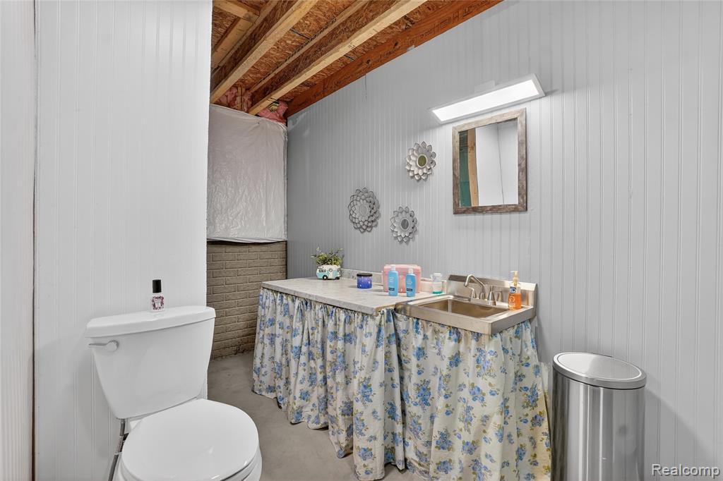 317 N Collins Street, Fowlerville, MI 48836 — Photo 21
