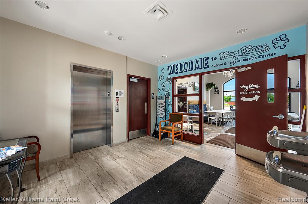 42301 Mound Road, Sterling Heights, MI 48314 — Photo 9