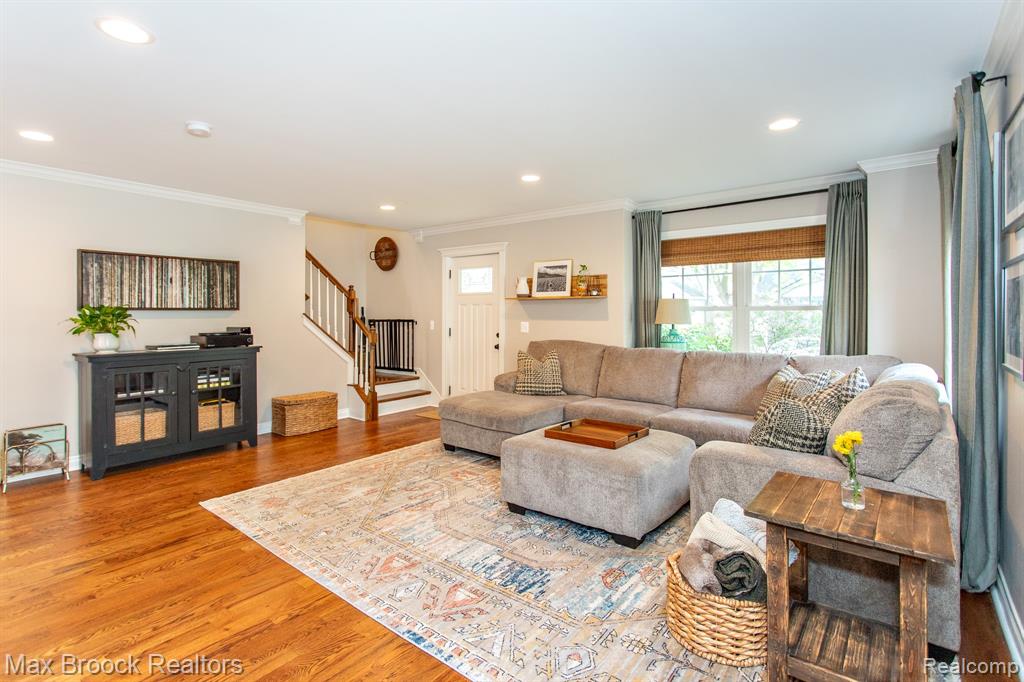 924 N Maple Avenue, Royal Oak, MI 48067 — Photo 4