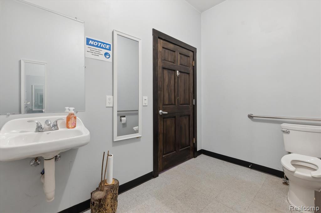 3435 Dietz Road, Williamston, MI 48895 — Photo 13
