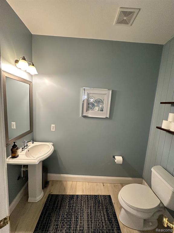 16983 COURVILLE Drive, Northville, MI 48168 — Photo 40