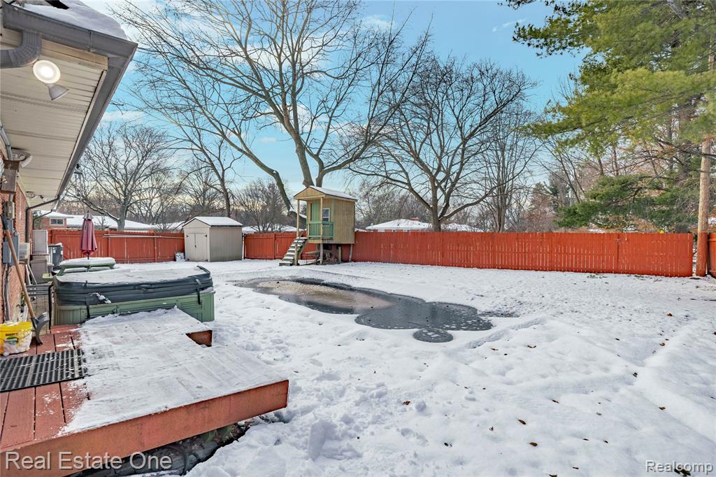 28615 Bloomfield Drive, Lathrup Village, MI 48076 — Photo 51