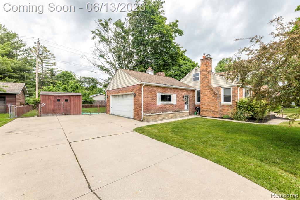 2435 Sharon Lane, Port Huron, MI 48060 — Photo 3