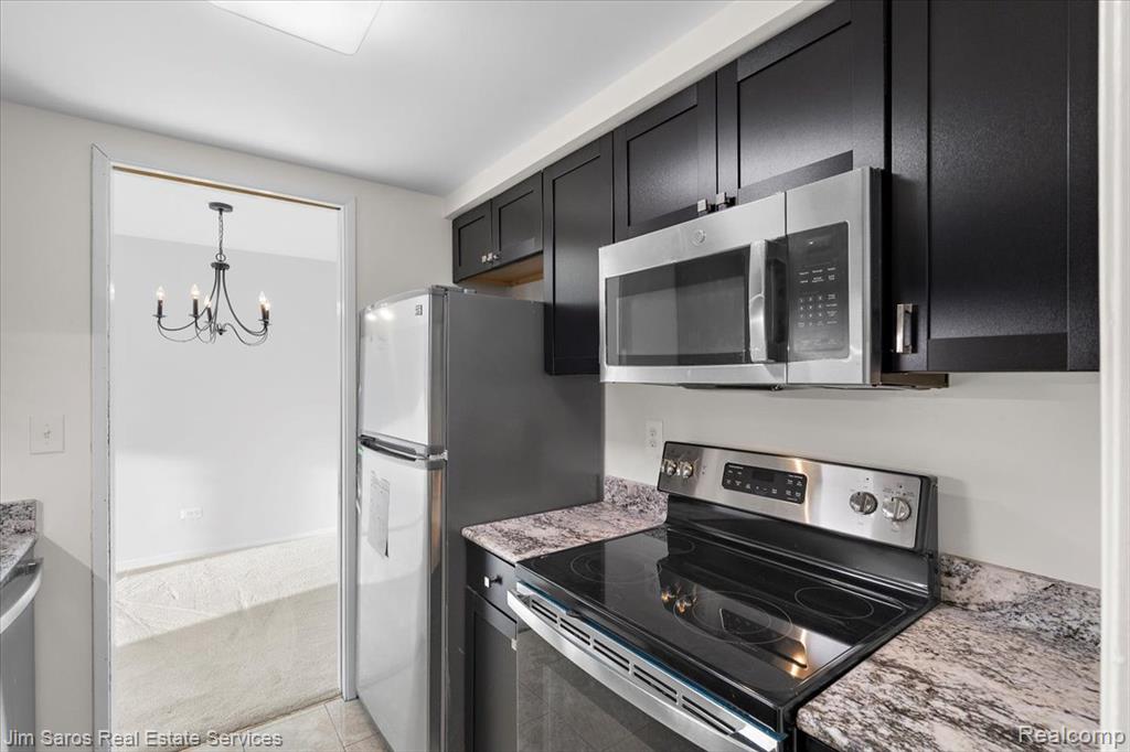 8200 E Jefferson Avenue, 802, Detroit, MI 48214 — Photo 12
