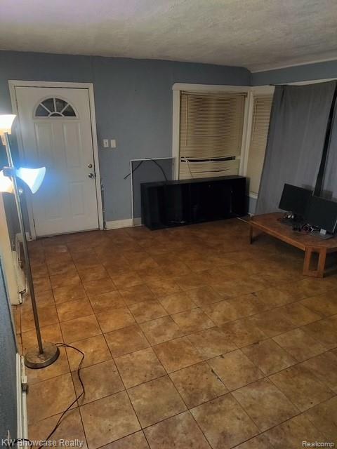 9135 Winthrop Street, Detroit, MI 48228 — Photo 2