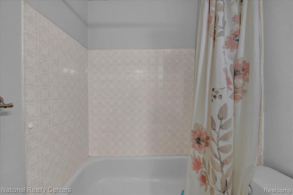 4428 Bedford Street, Dearborn Heights, MI 48125 — Photo 14
