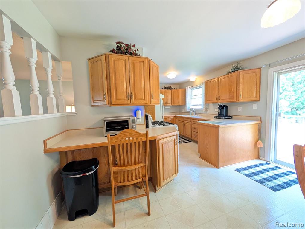 5097 Berneda Drive, Flint, MI 48506 — Photo 5
