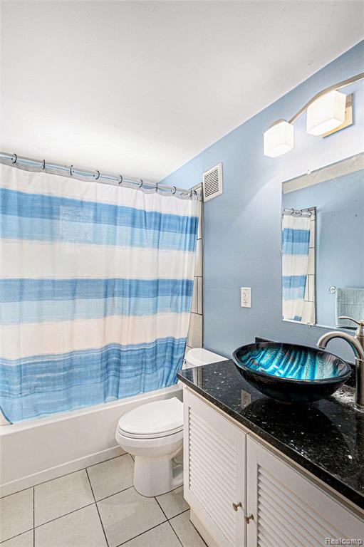 5807 Shetland Way, Waterford, MI 48327 — Photo 18