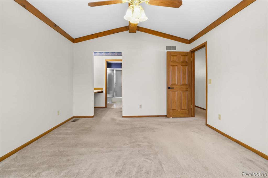 6083 Chatham Court, Grand Blanc, MI 48439 — Photo 25