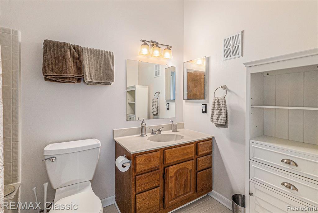 42173 OLD POND Circle, Plymouth, MI 48170 — Photo 22
