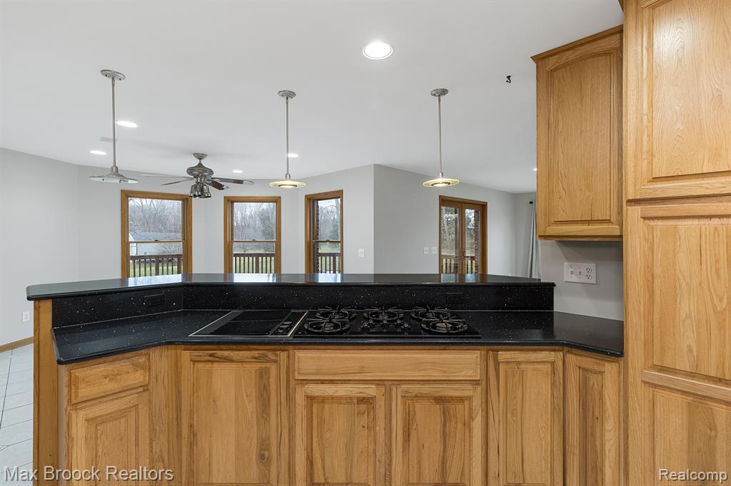 6426 OAK GROVE Road, Howell, MI 48855 — Photo 15