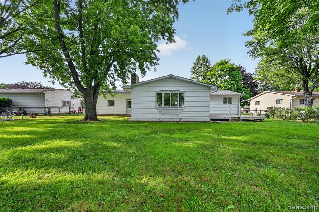 5457 Reid Road, Swartz Creek, MI 48473 — Photo 43