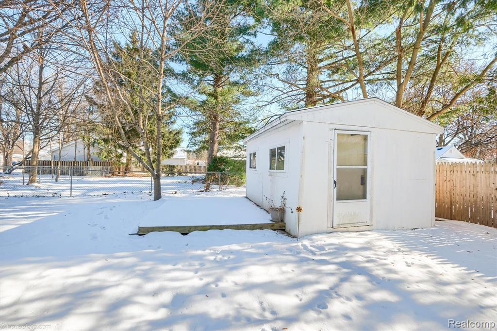 285 Dirgo Street, Imlay City, MI 48444 — Photo 3