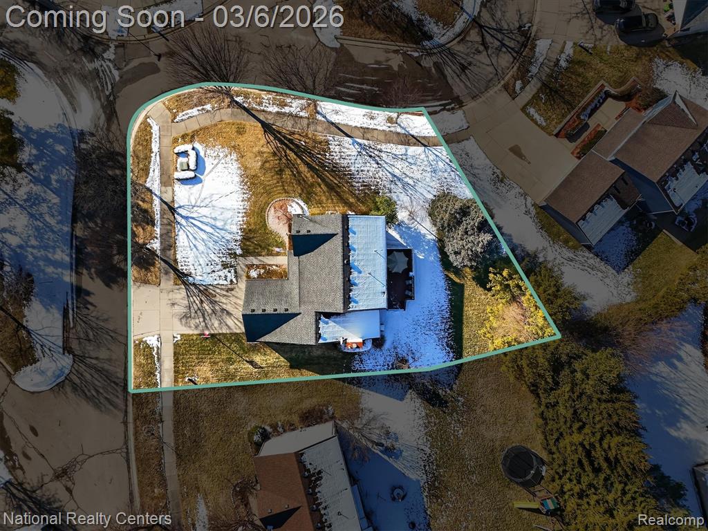 906 Meadowbrook Way, Milford, MI 48381 — Photo 37