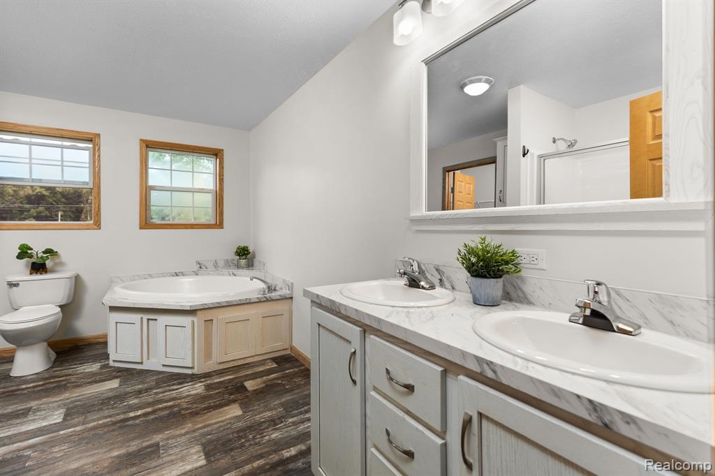 102 Wiard Road, Ypsilanti, MI 48198 — Photo 18
