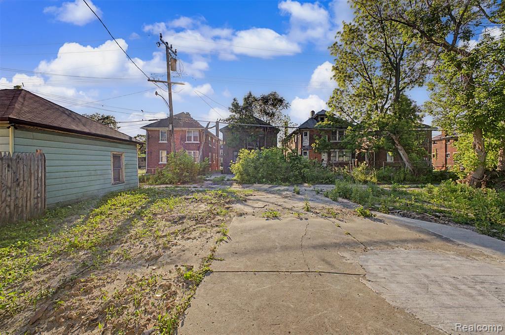 5060 S Clarendon Street, Detroit, MI 48204 — Photo 50