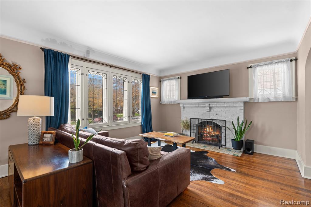 414 Cloverly Road, Grosse Pointe Farms, MI 48236 — Photo 3