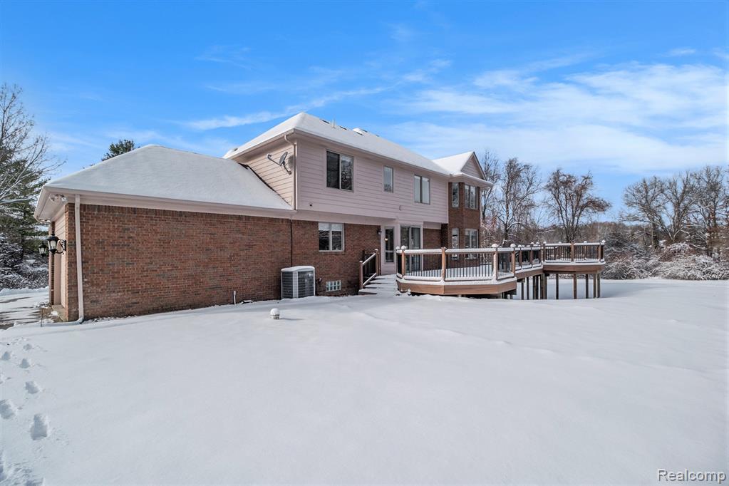 2298 Meadow Court, Leonard, MI 48367 — Photo 49