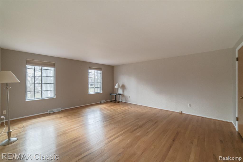 1587 Three Lakes Drive, Troy, MI 48085 — Photo 33