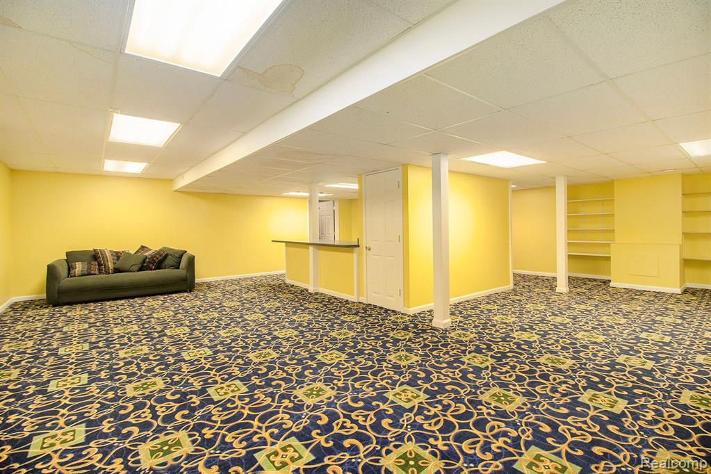 42989 BROOKSTONE Drive, Novi, MI — Photo 16