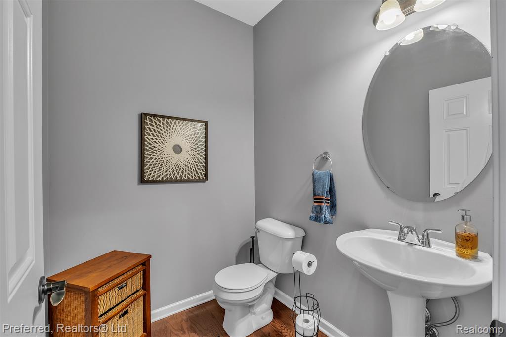 28430 Oakmonte Circle E, New Hudson, MI 48165 — Photo 10