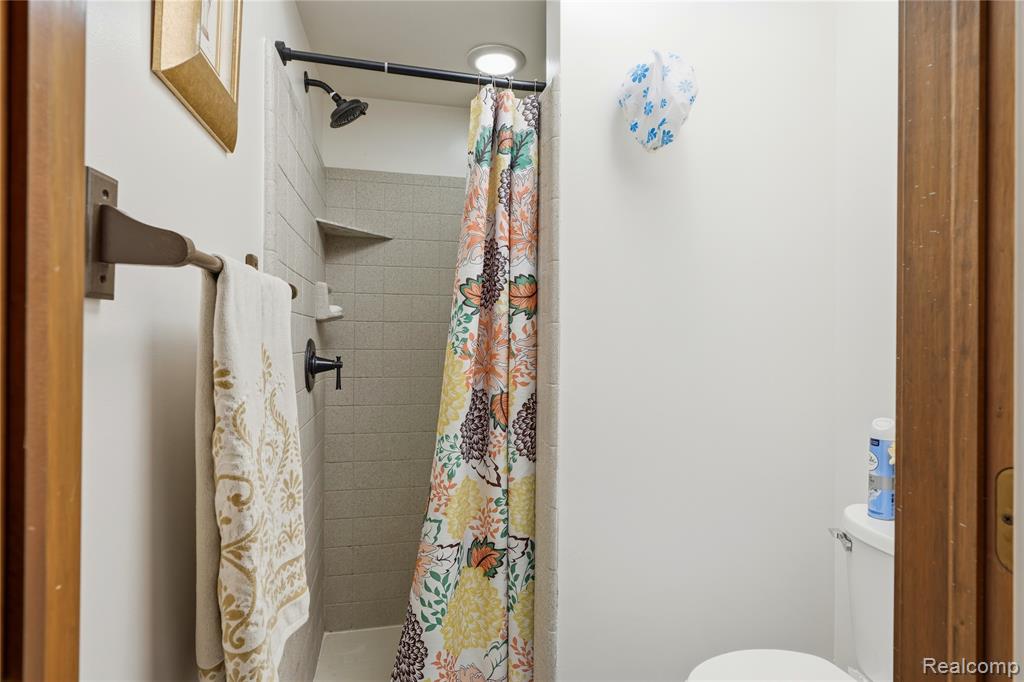 15743 Greenview, Fraser, MI 48026 — Photo 22