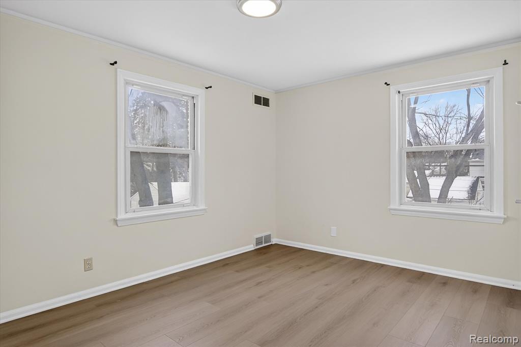 13336 Balfour Avenue, Huntington Woods, MI — Photo 11