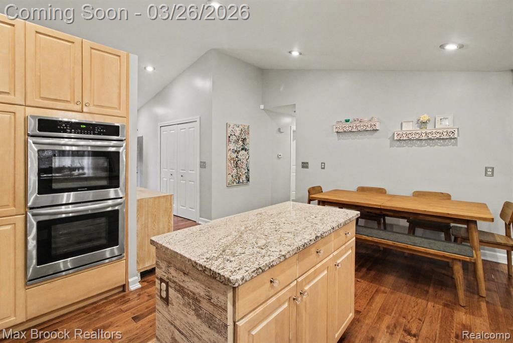 2261 Avondale Street, Sylvan Lake, MI 48320 — Photo 7