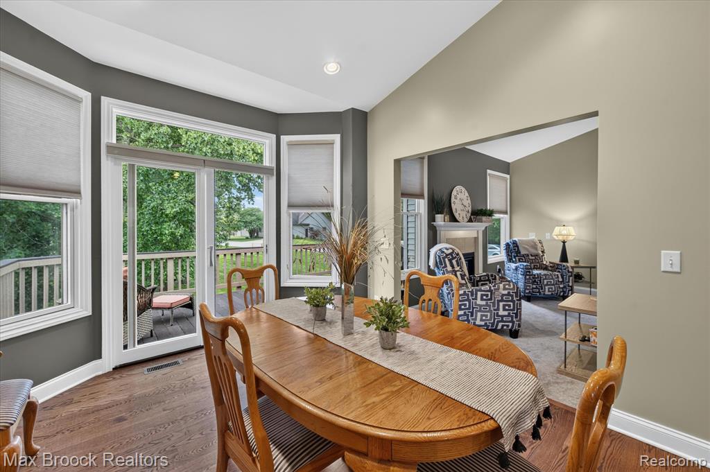 13141 Harbor Landings Drive, 76, Fenton, MI 48430 — Photo 15