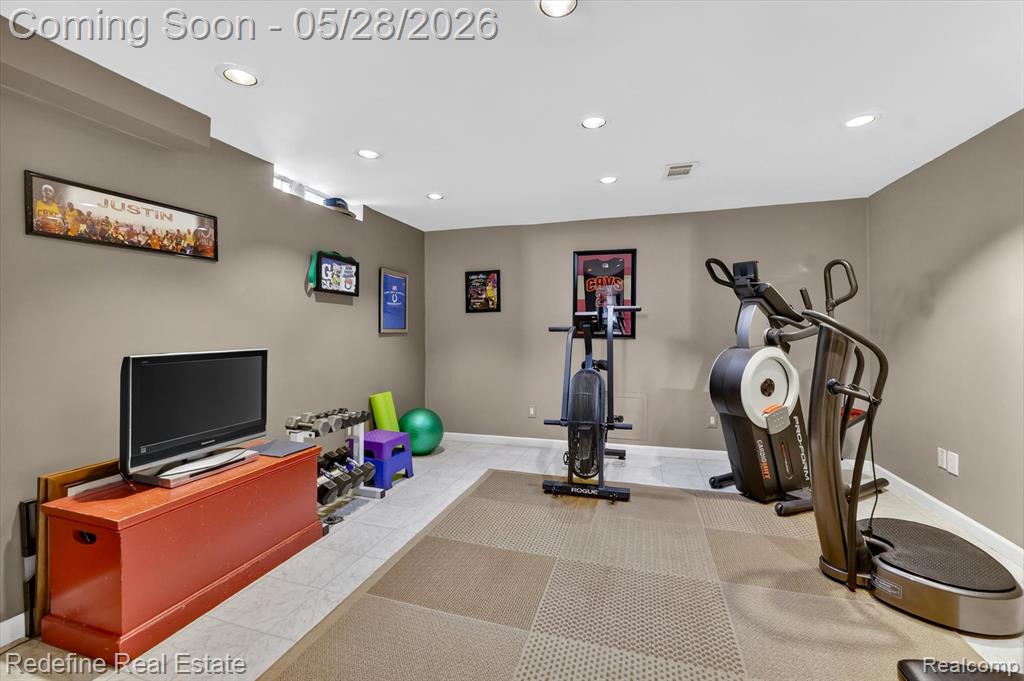 4296 Barcroft Way, West Bloomfield, MI 48323 — Photo 41