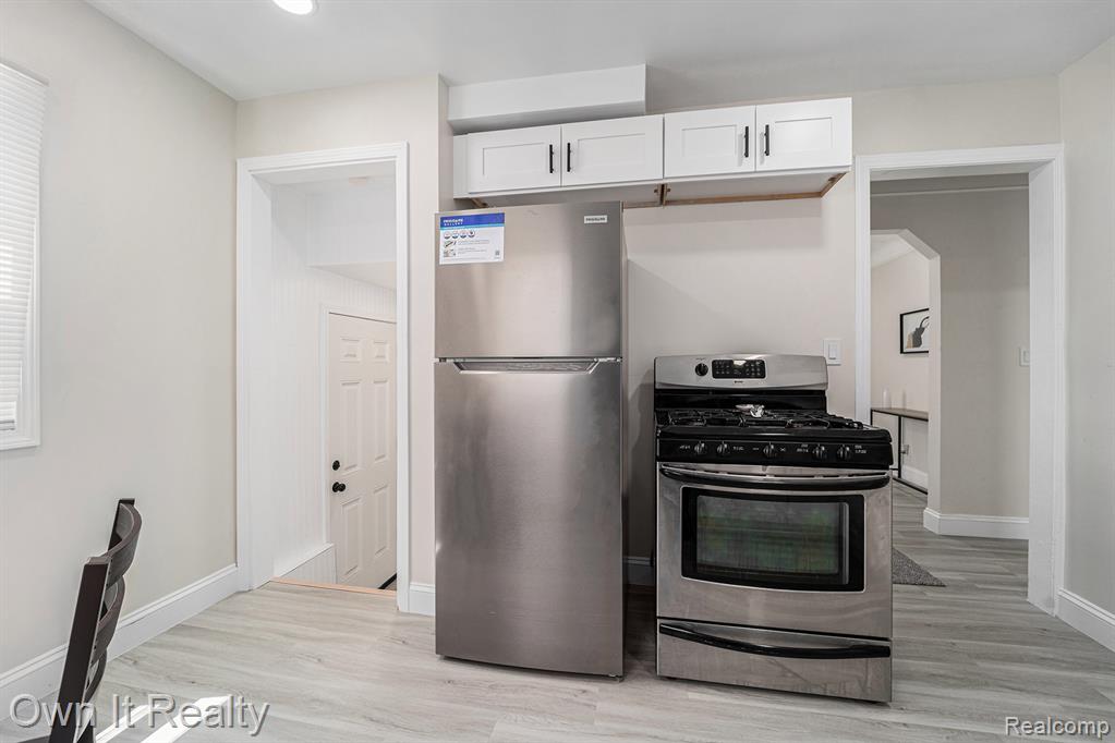 7660 W Parkway Street, Redford, MI 48239 — Photo 11