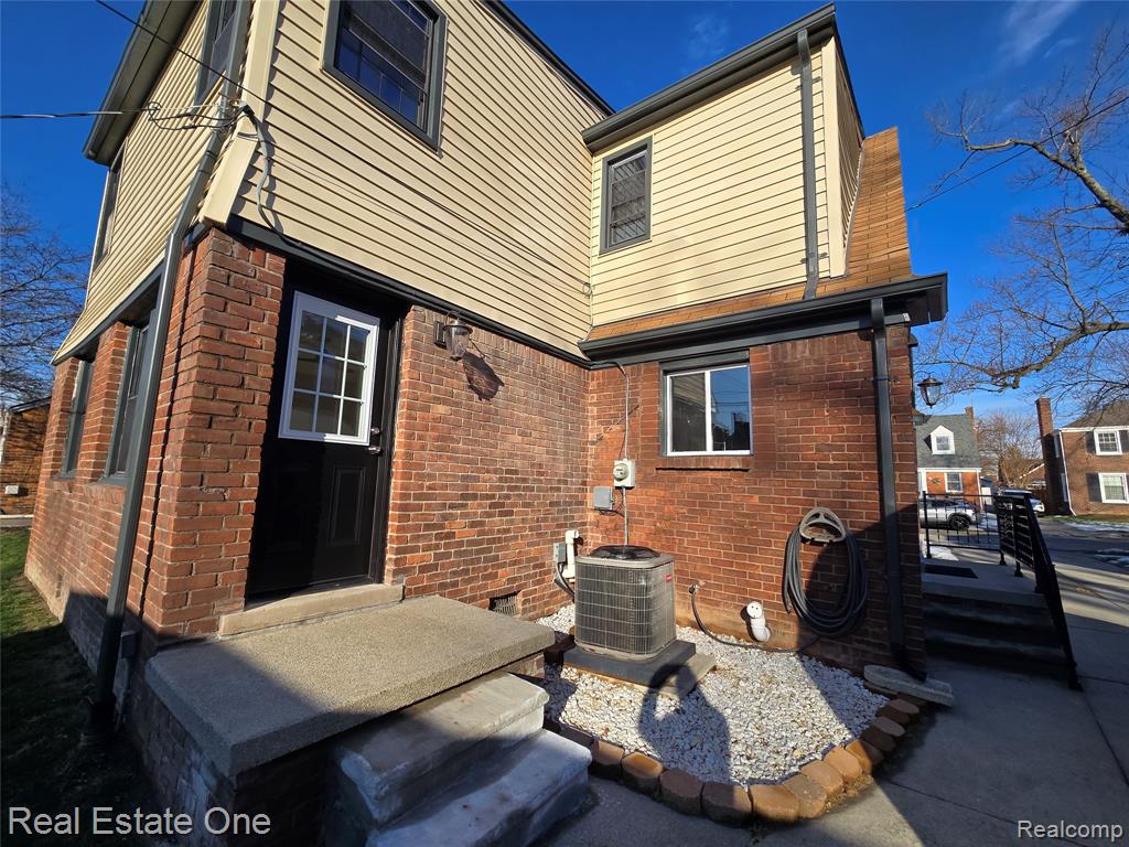 953 Kings Highway, Lincoln Park, MI 48146 — Photo 33