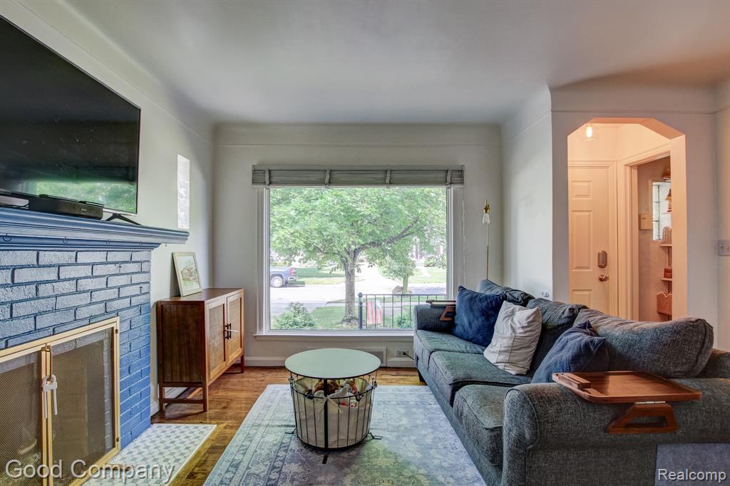 4246 Elmwood Avenue, Royal Oak, MI 48073 — Photo 4