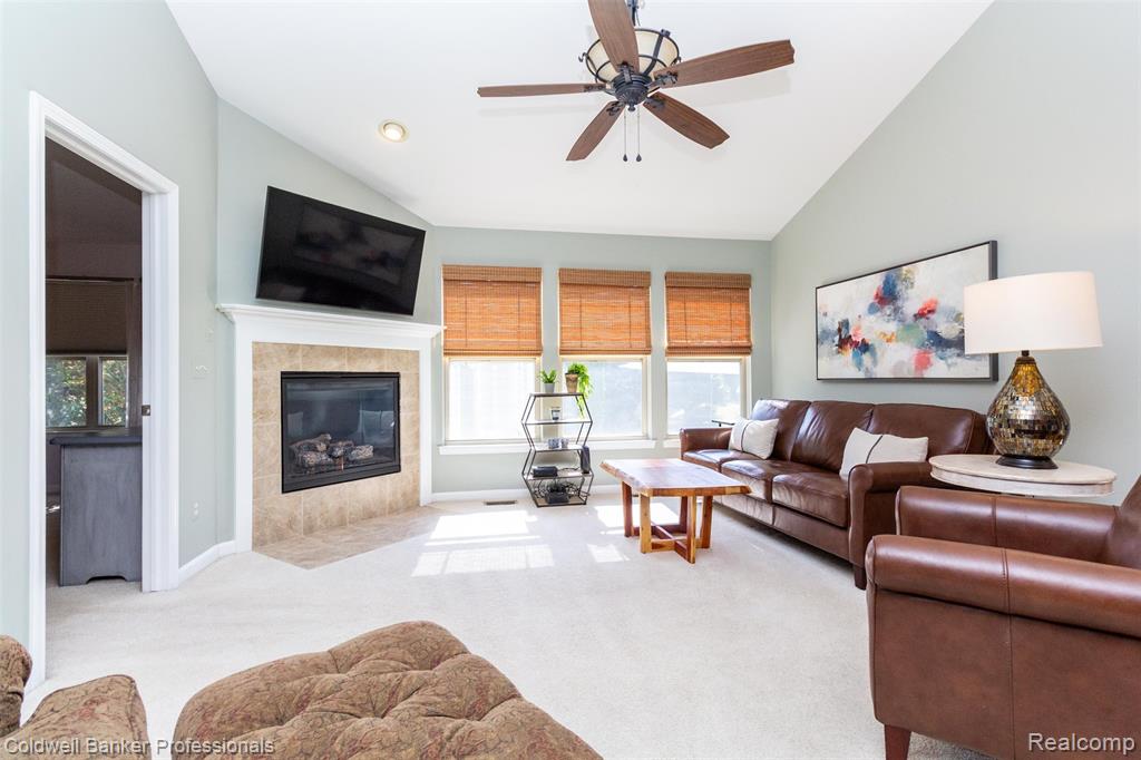 10820 Bouldercrest Drive N, South Lyon, MI 48178 — Photo 9