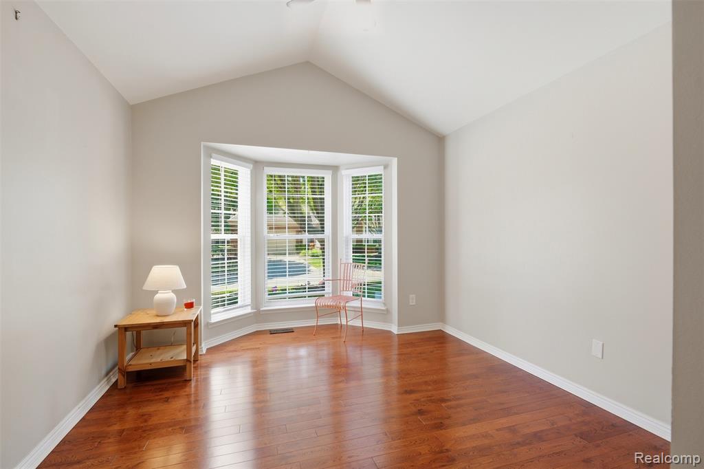 4421 Honeysuckle Drive, Sterling Heights, MI 48314 — Photo 28