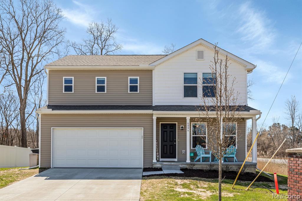 6006 BURTON ESTATES Drive, Burton, MI 48519 — Photo 2