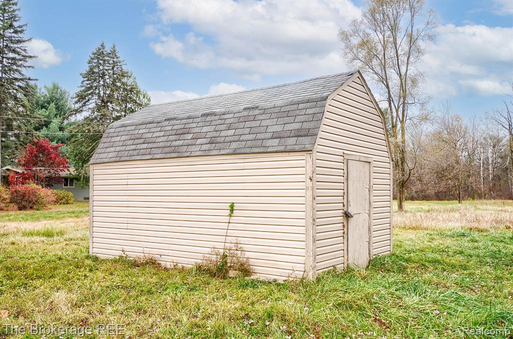 6131 E ATHERTON Road, Burton, MI 48519 — Photo 13