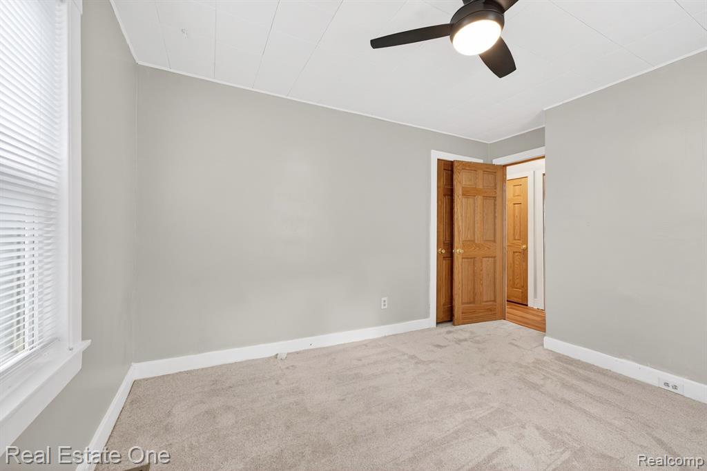 466 Spruce Street, Wyandotte, MI 48192 — Photo 21