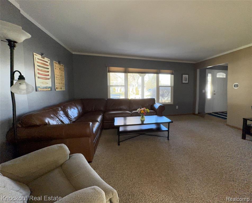 439 Churchgrove Road, Frankenmuth, MI 48734 — Photo 7