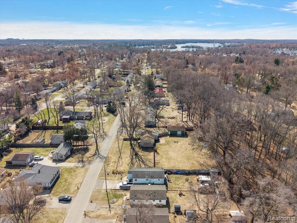 5275 Lake Grove Drive, White Lake, MI 48383 — Photo 55