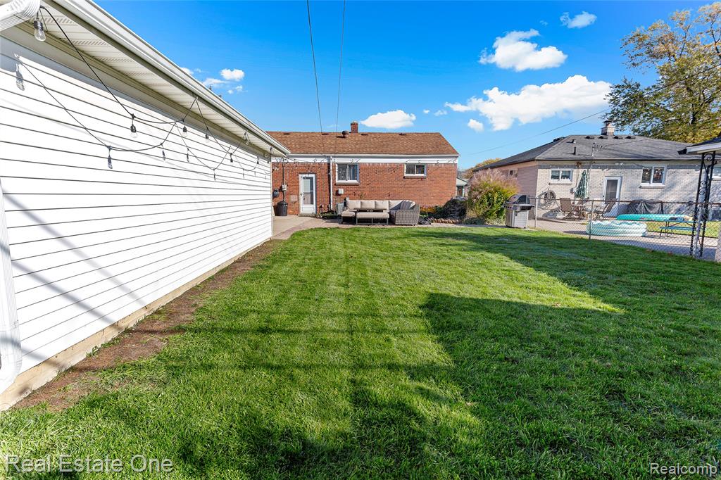9864 Fox Avenue W, Allen Park, MI 48101 — Photo 35