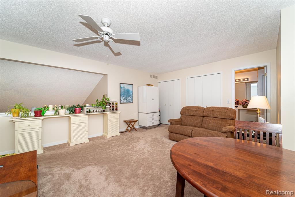 7375 PEPPER Creek, West Bloomfield, MI — Photo 35