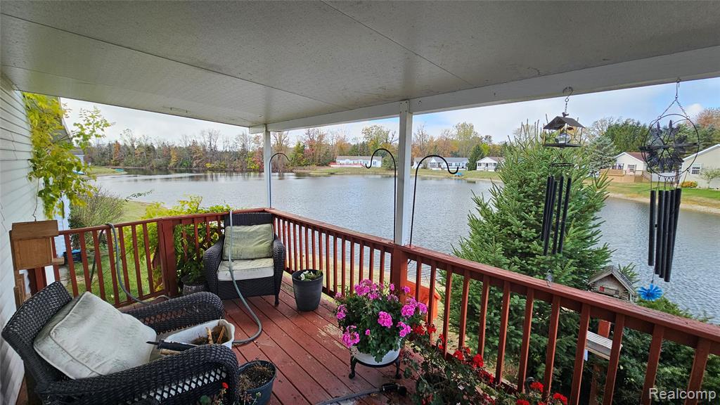 115 Pine Lakes Drive W, Lapeer, MI 48446 — Photo 8