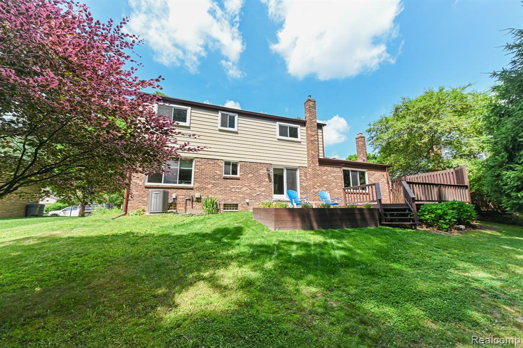 611 Ten Point Drive, Rochester Hills, MI 48309 — Photo 9