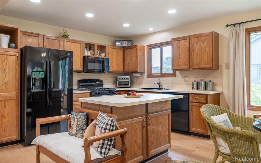 6821 Carriage Creek Drive, Washington, MI — Photo 9