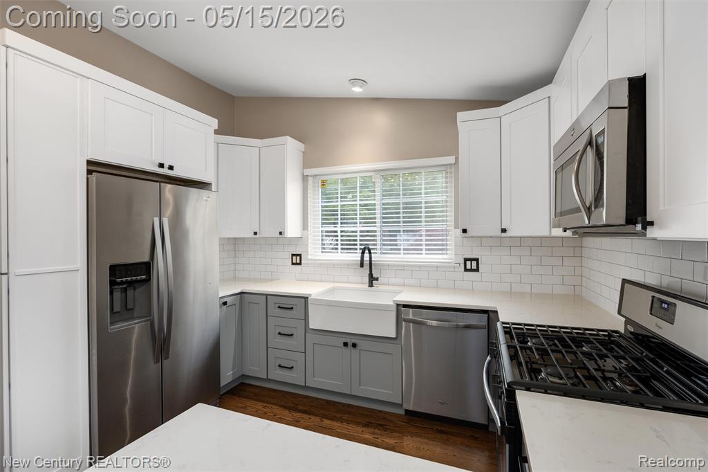 4411 Robinwood Avenue, Royal Oak, MI 48073 — Photo 7