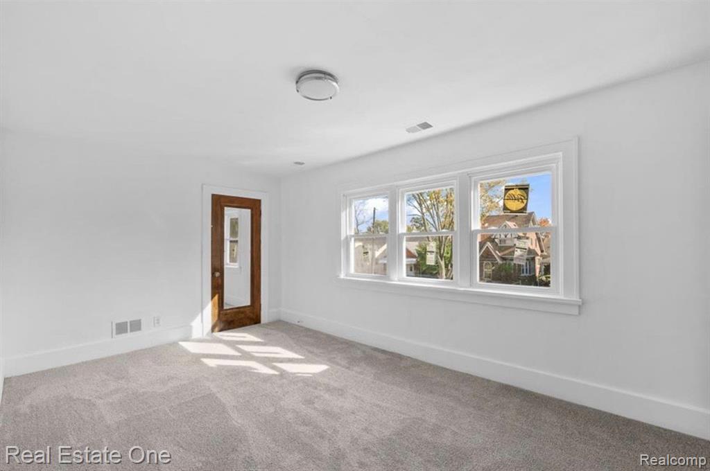 7305 APPOLINE Street, Dearborn, MI 48126 — Photo 13